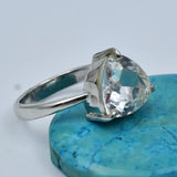 Excellent 925 sterling silver Sapphire Ring Sz 9 22.1 Ct Trillion White Gemstone