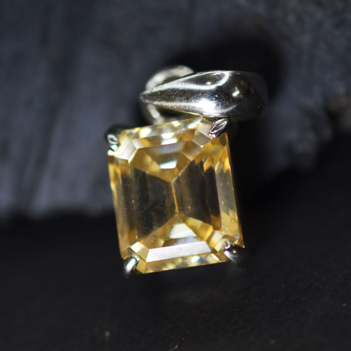 Gemsbuild Natural Topaz Silver Necklace