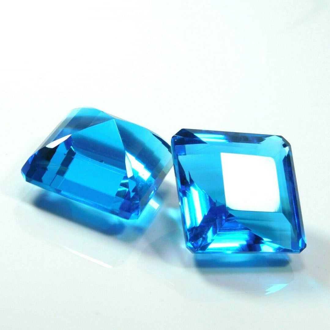 uncut aquamarine stone
