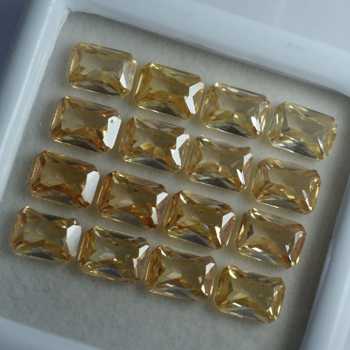 natural sapphire