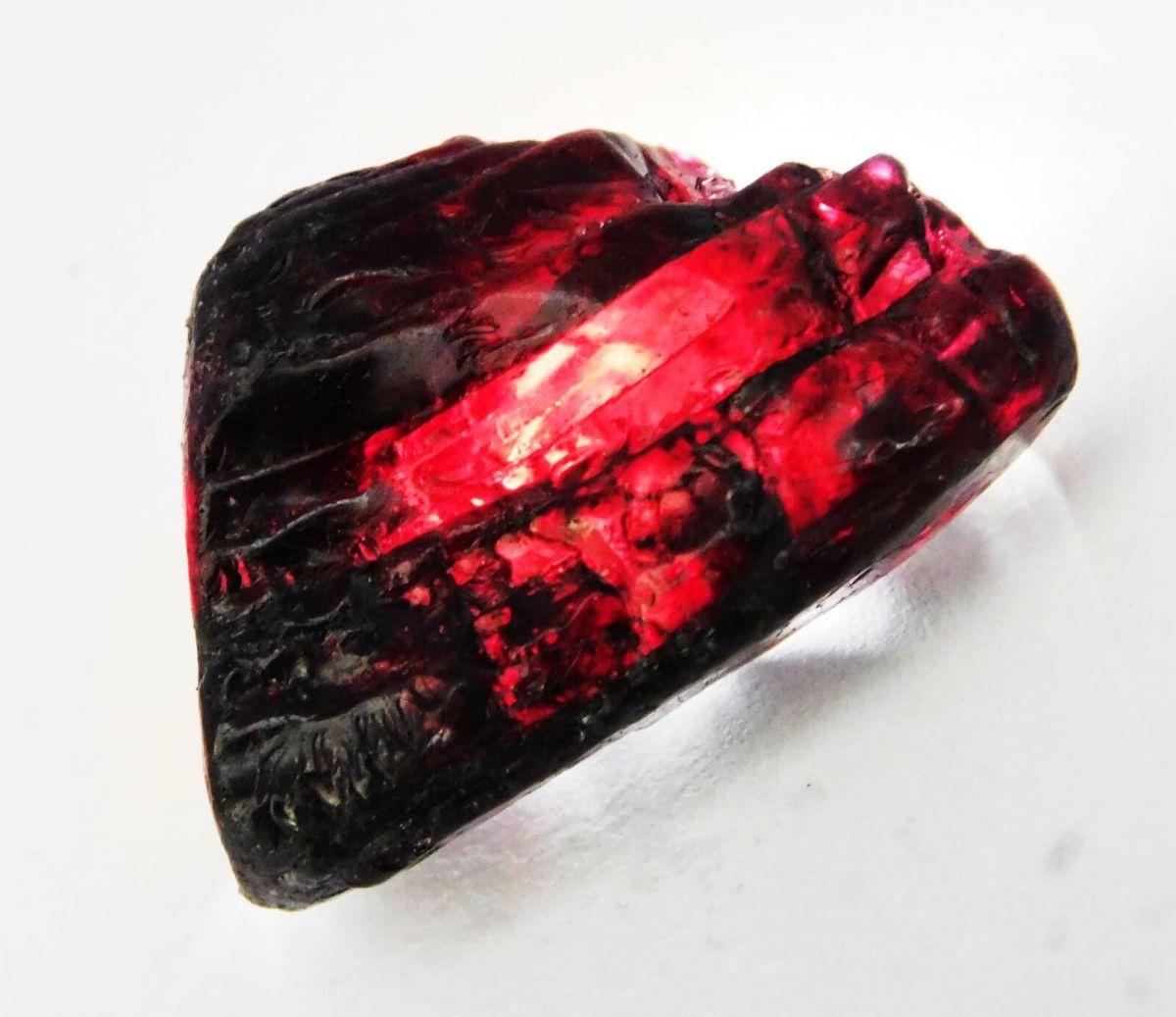 african garnet stone