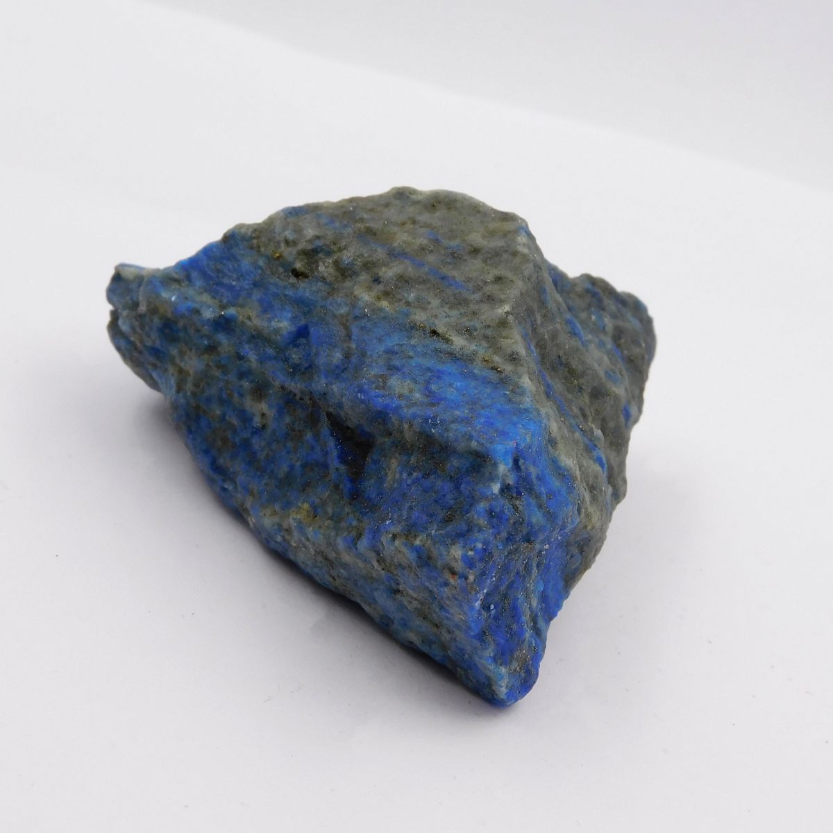 lapis lazuli rough stone