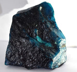 uncut aquamarine stone