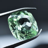 Natural bluish-green sapphire gemstone, certified square cushion cut, 3.25 ct, loose stone.