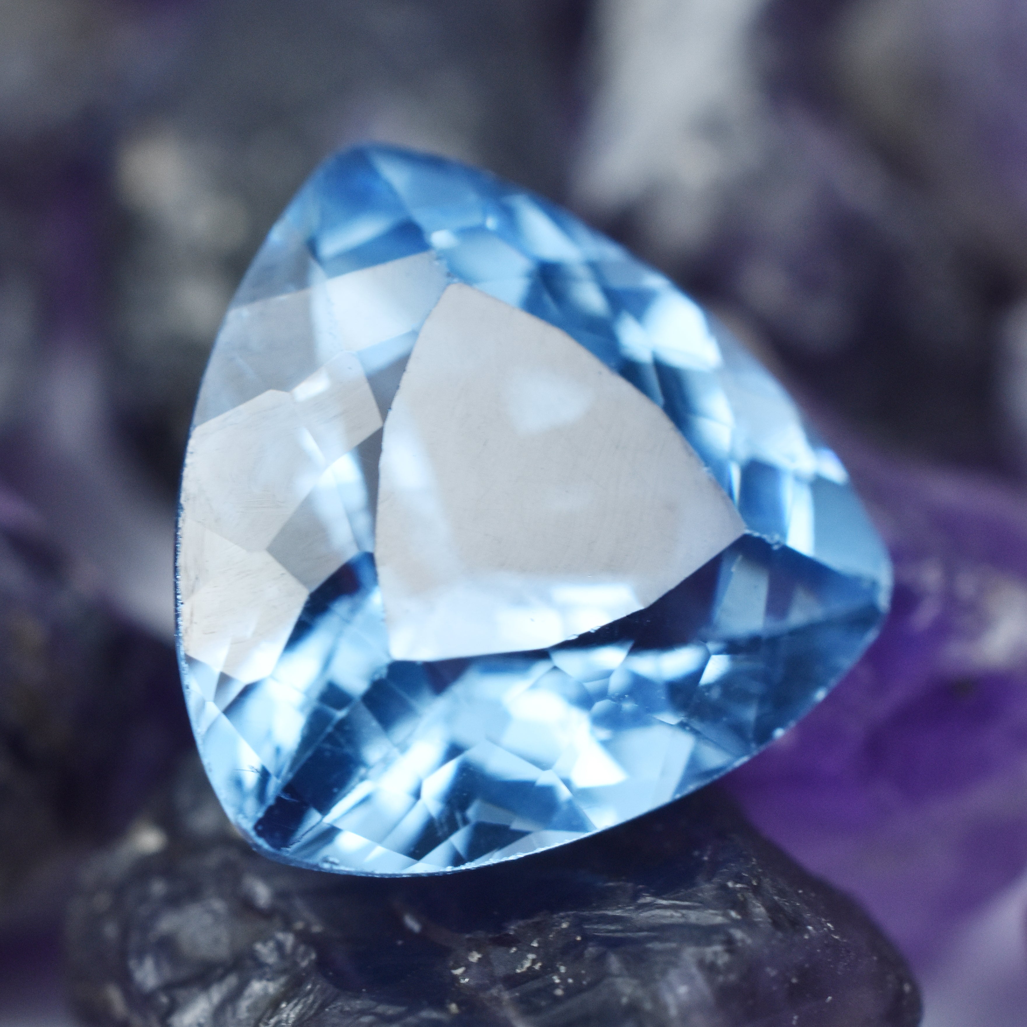 Aesthetic Beauty Has Sapphire 4.80 Carat Blue Color Most Impressive Sapphire Trillion Cut Natural Certified Loose Gemstone