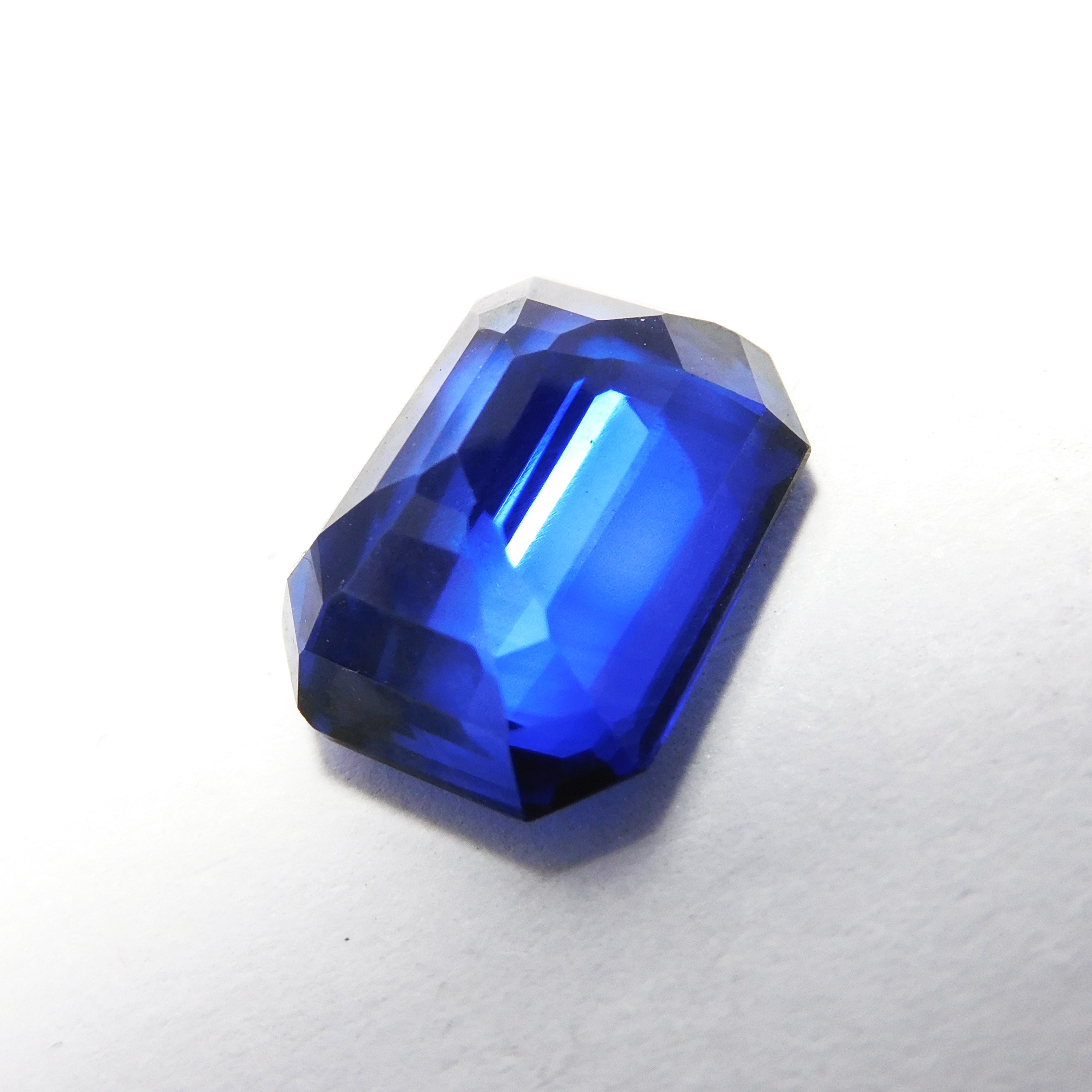 Natural Emerald Cut Tanzanite Blue 8.25 Carat Certified Loose Gemstone , Tanzania's Gemstone , Tanzanite Emerald Cut , Best Price