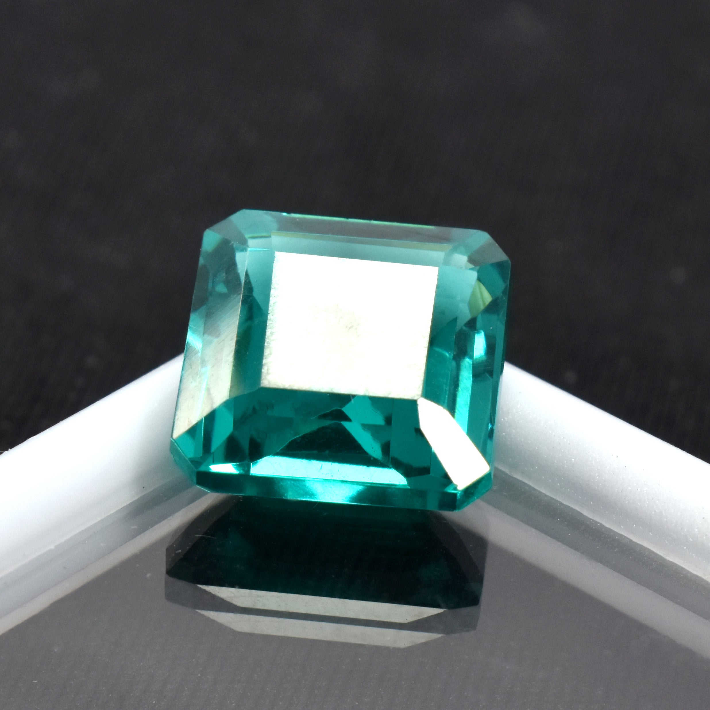 Tsavorite Green Garnet 9.55 Ct Square Shape Natural Certified Loose Gemstone Best For Engagement Rings & Gift