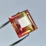Square-cut bi-color sapphire, 19.40 carats, a certified loose gemstone