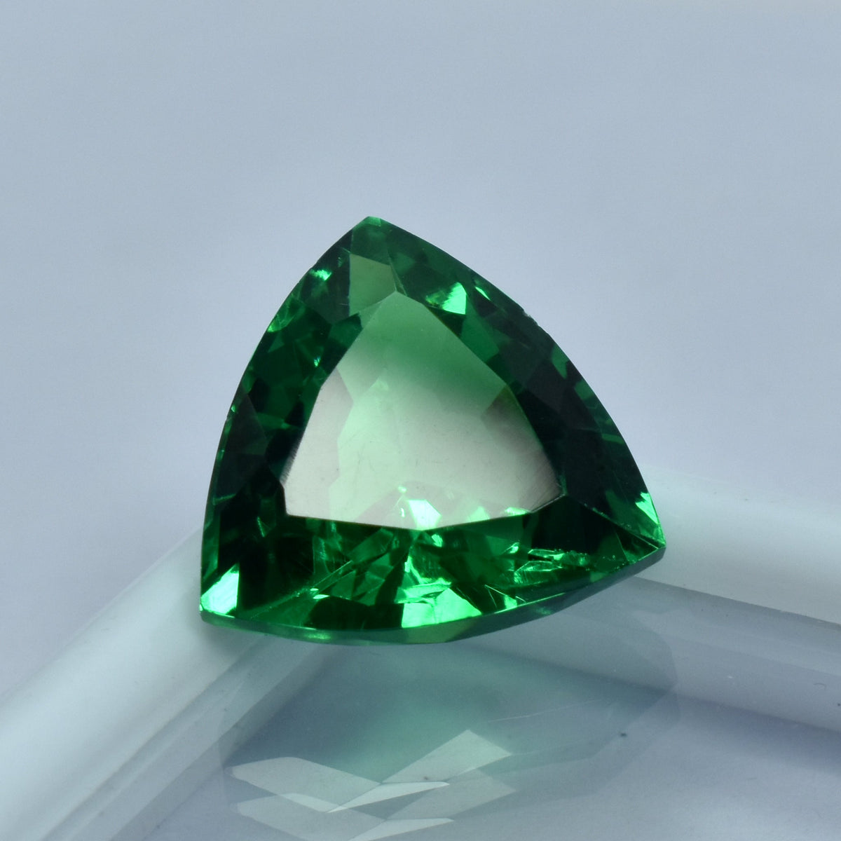 Tsavorite Garnet 10.65 Carat Trillion Cut Natural Green Garnet Certified Loose Gemstone Jewelry Making Garnet Green Gem