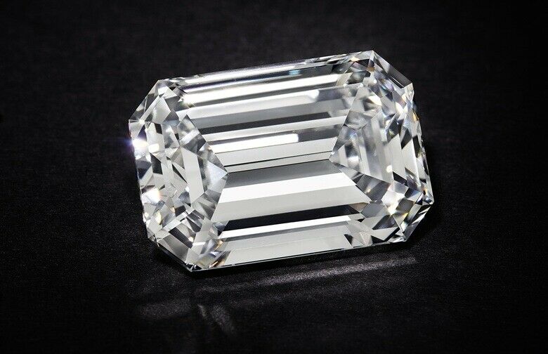Synthetic Moissanite Loose Diamonds 2.43 Ct Radiant GIR Certfied