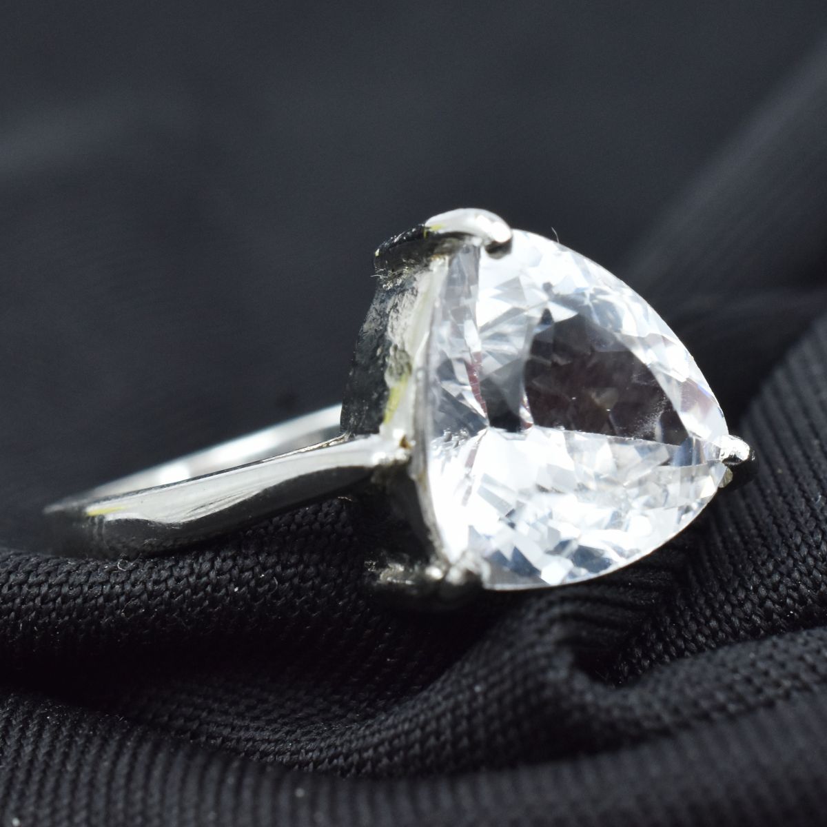 18.05 Ct White Sapphire Gemstone Trillion Cut Silver Ring Sz-7.5 Sterling Silver