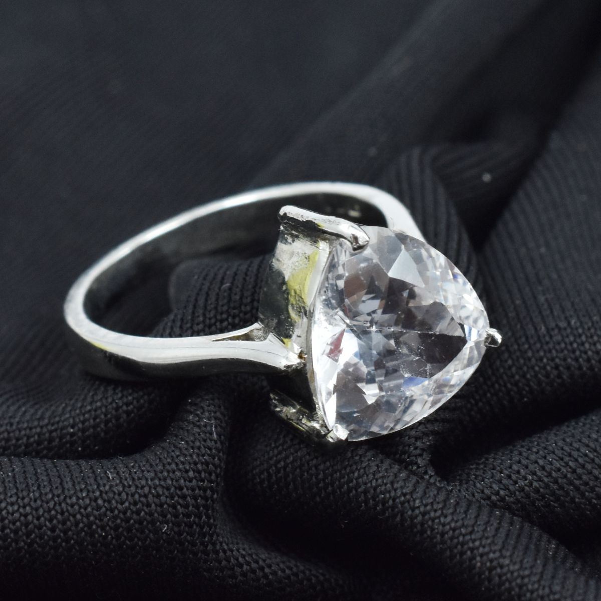 18.05 Ct White Sapphire Gemstone Trillion Cut Silver Ring Sz-7.5 Sterling Silver
