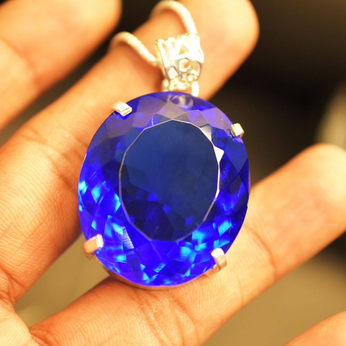 silver topaz pendant India