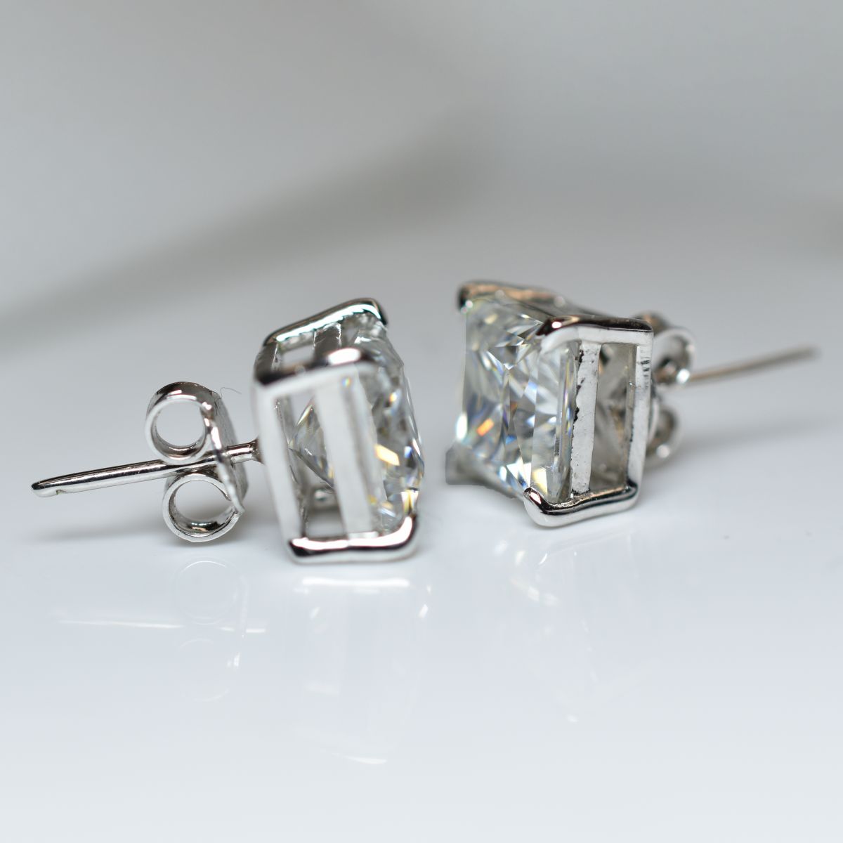 Beautiful Synthetic Moissanite 17 Ct CERTIFIED Square White Gems Earring Pair