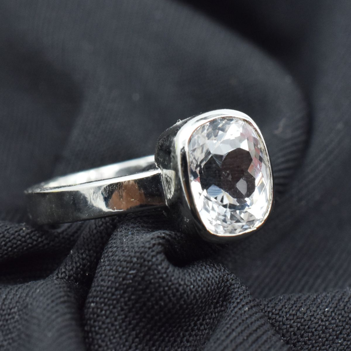 925 sterling silver Sapphire Ring Sz 8.5 Gorgeous White Color 17 Ct Cushion Cut