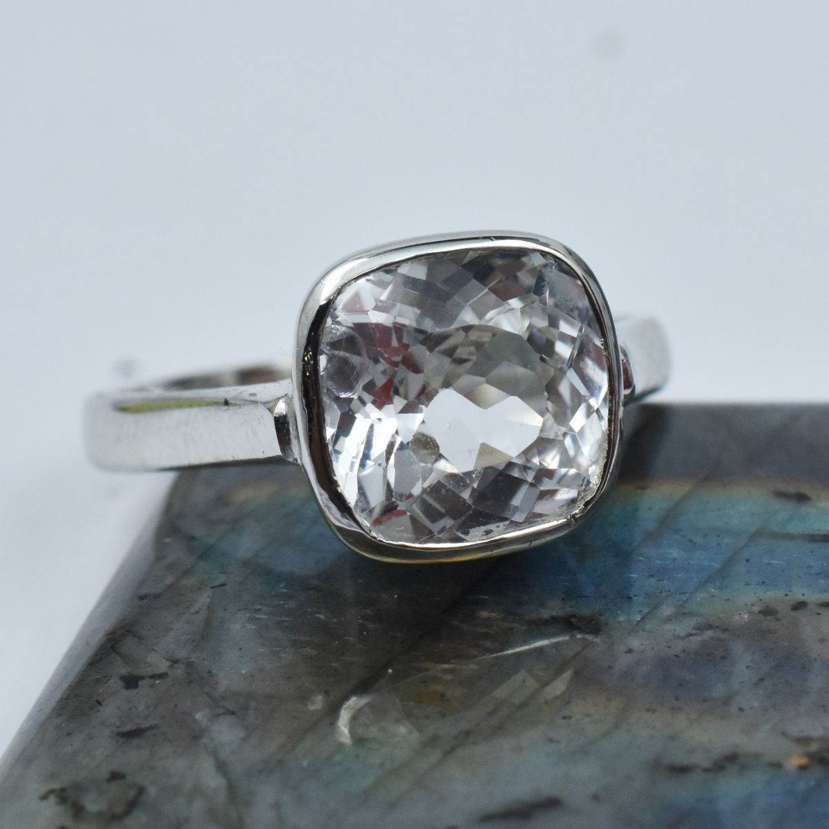 sapphire engagement ring