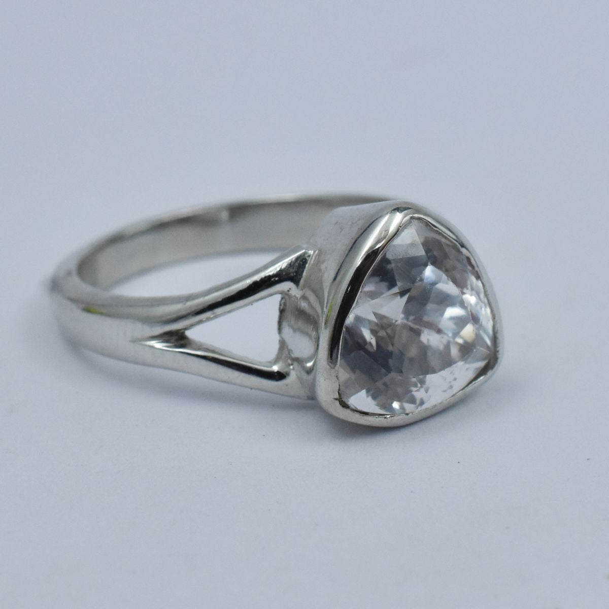 sapphire engagement ring