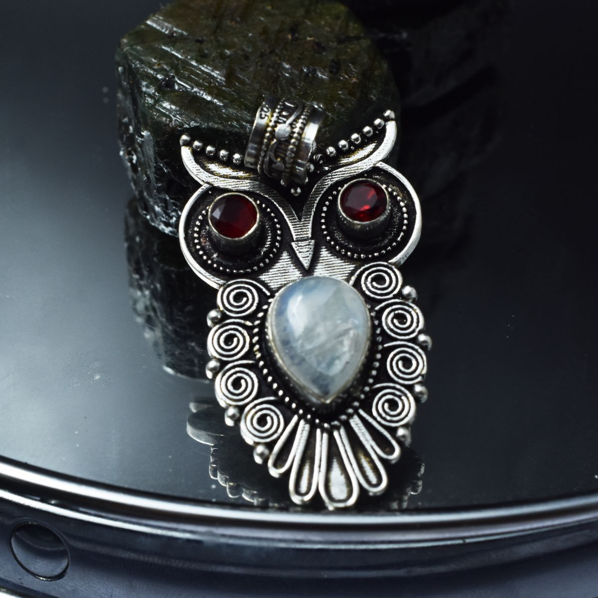 silver gemstone pendant India