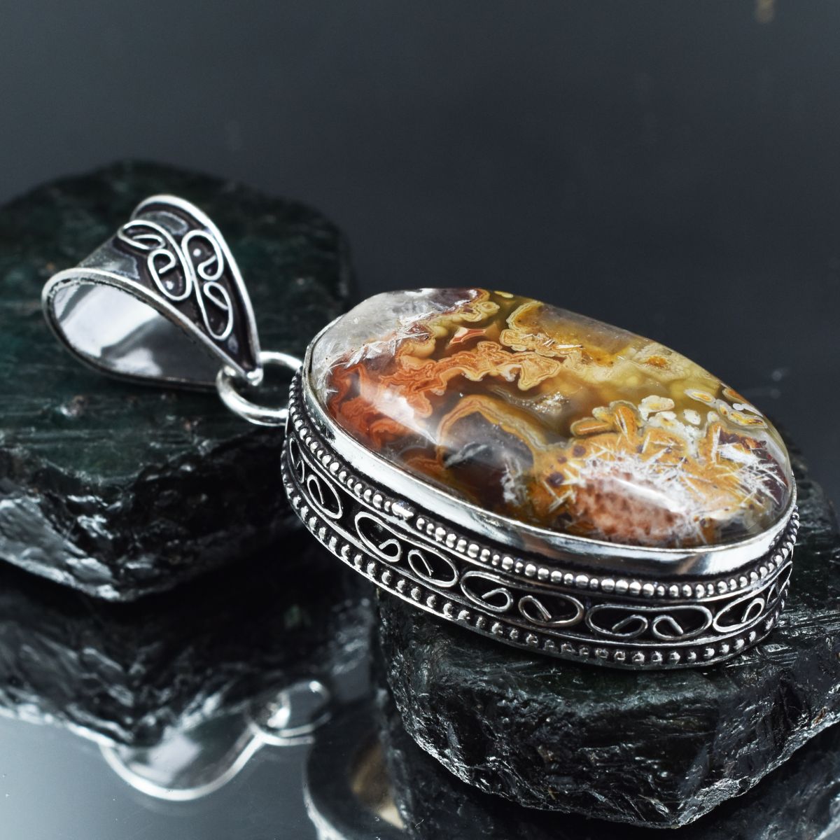natural agate pendant online