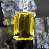 emerald pendant for women
