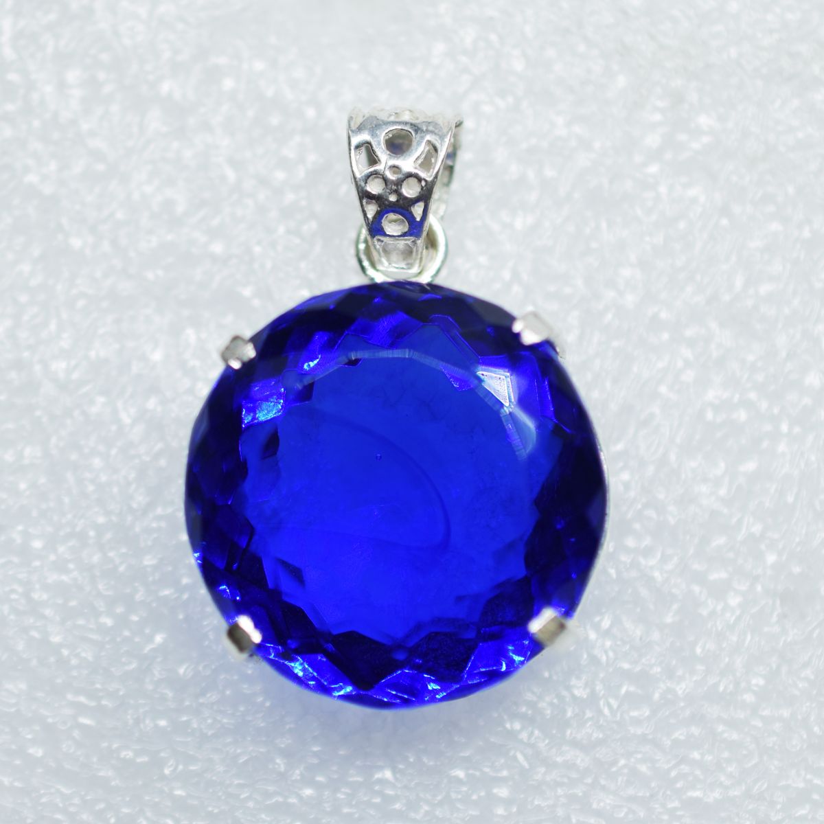 925 Sterling Silver Pendant Round Blue Topaz 95.05 Ct Lab Created Gemstone