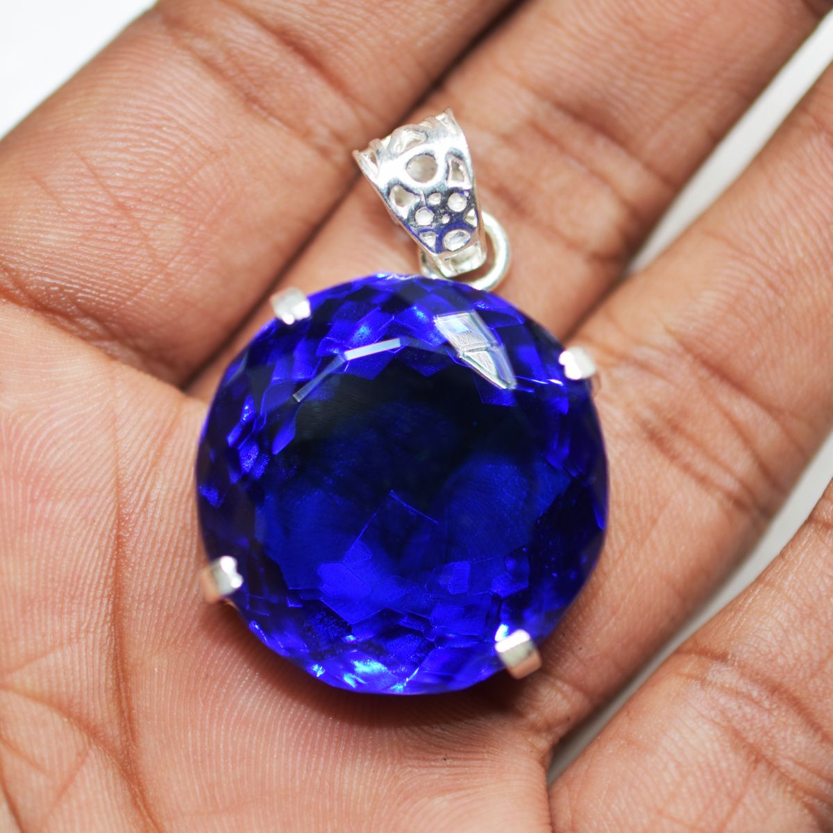925 Sterling Silver Pendant Round Blue Topaz 95.05 Ct Lab Created Gemstone