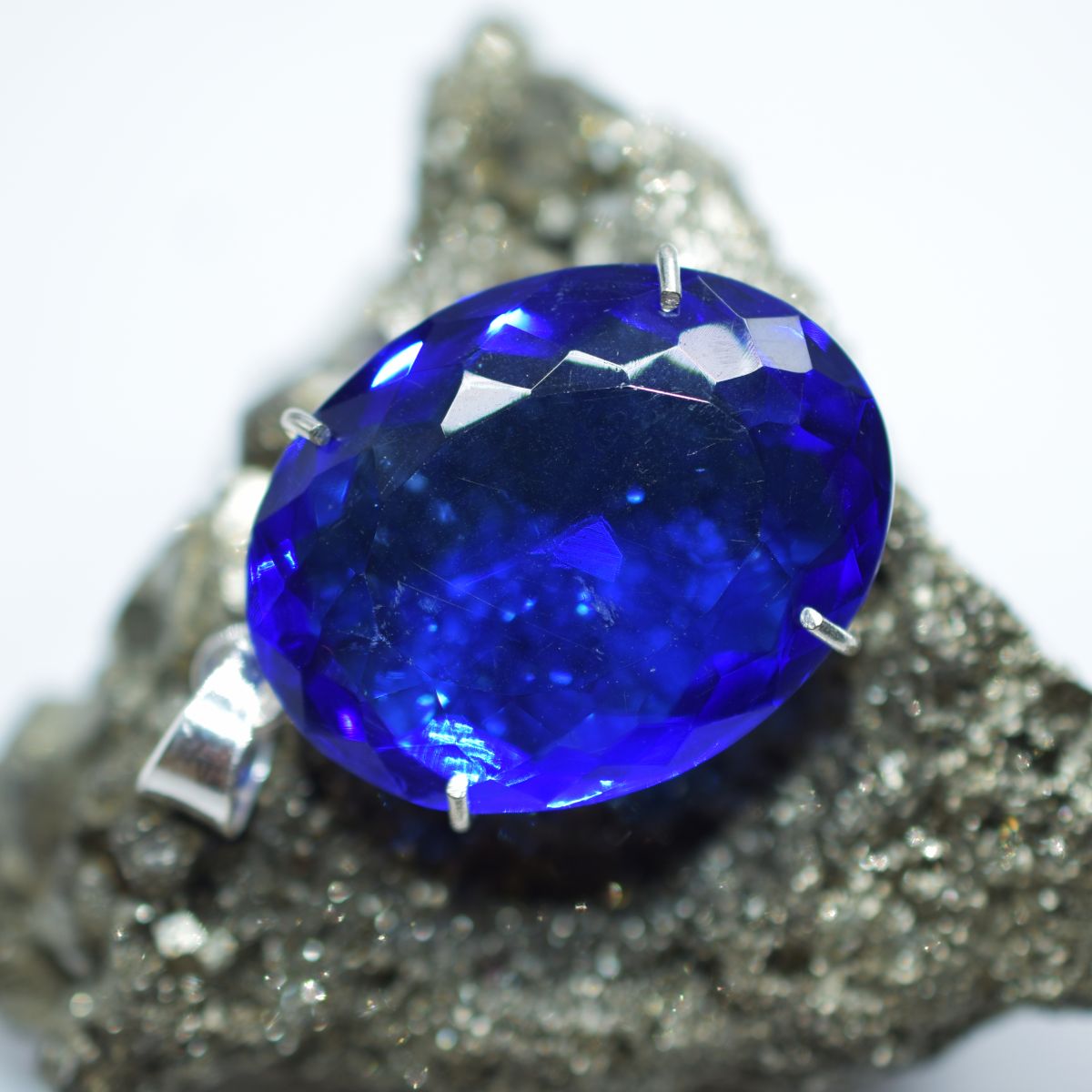 natural topaz pendant