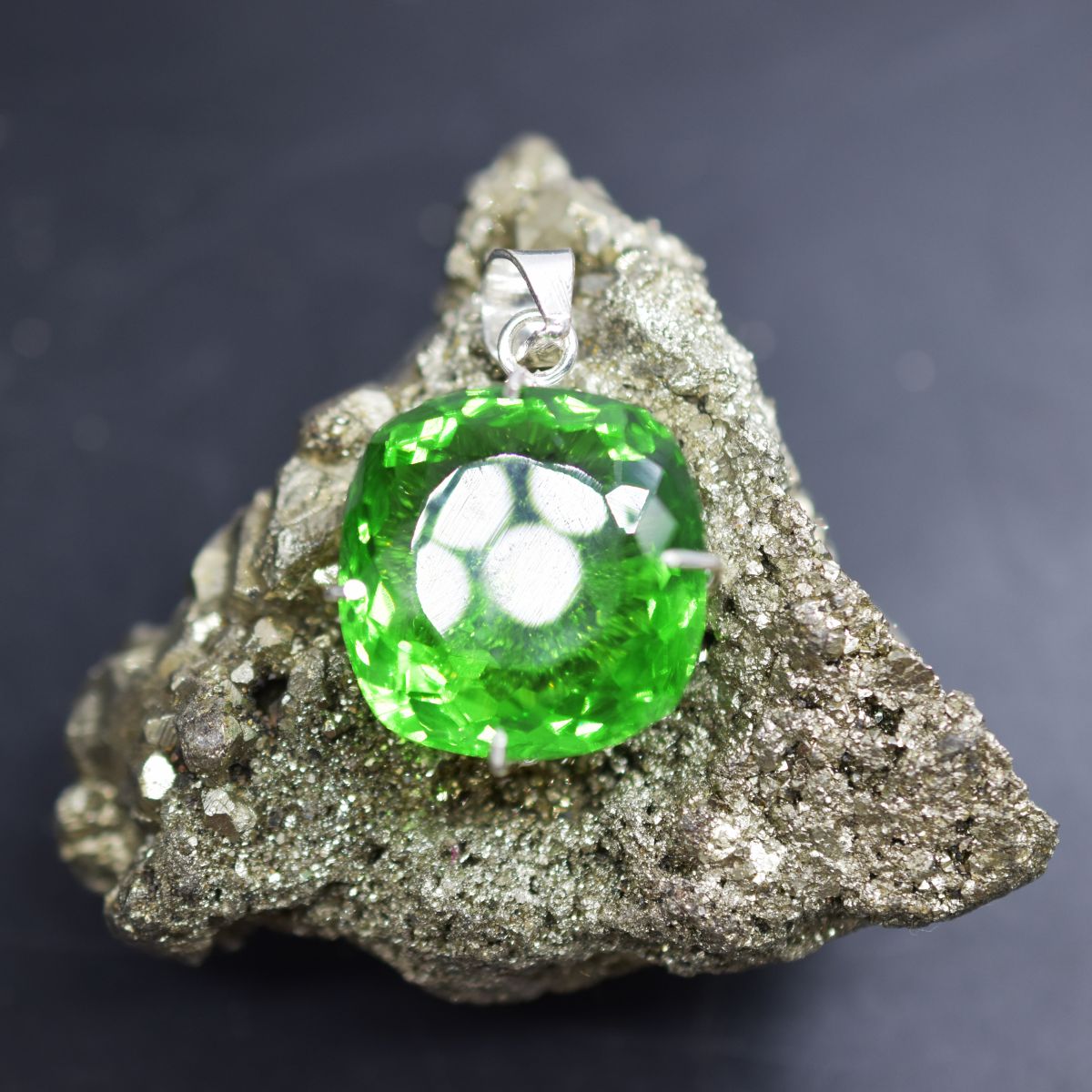 Green Topaz Pendant Natural Cushion 925 Sterling Silver 110.20 Ct Gems CERTIFIED