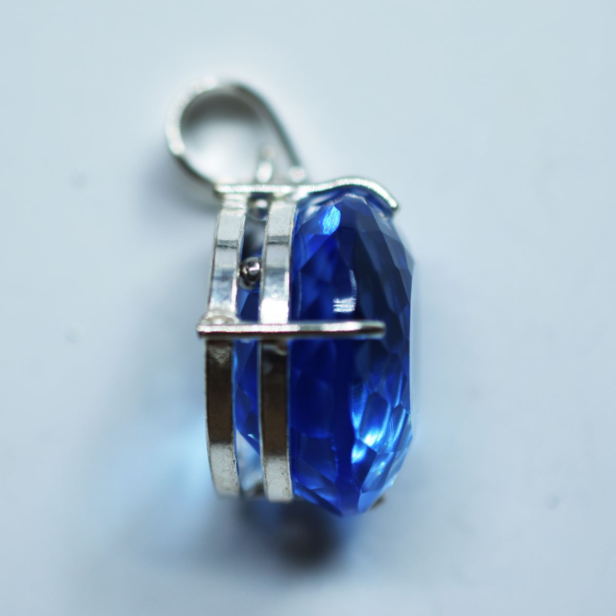 natural topaz pendant online