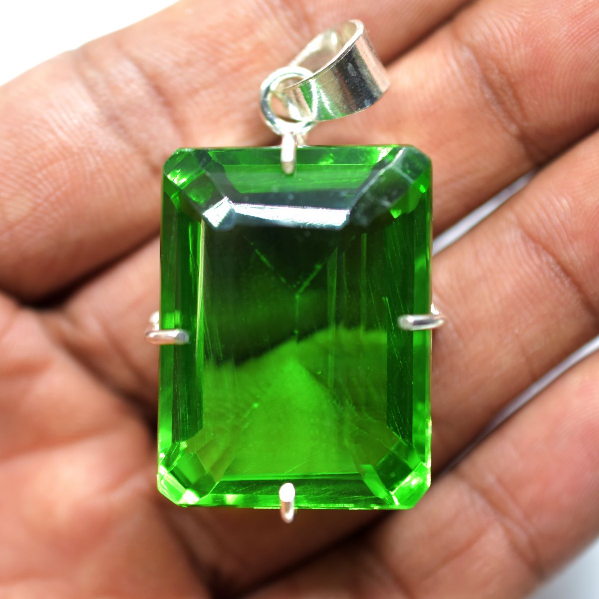 Guaranteed 925 Sterling Silver Pendant Topaz Emerald 118.95 Ct Precious Gems