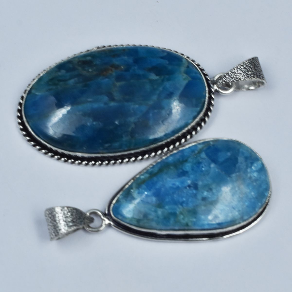 Apatite 112.80 Ct Oval-Pear 925 Silver Pendant Healing Stone CERTIFIED Gemstone