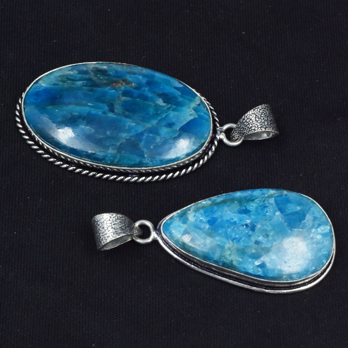Apatite 112.80 Ct Oval-Pear 925 Silver Pendant Healing Stone CERTIFIED Gemstone