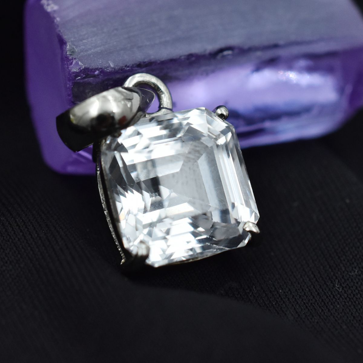 natural sapphire pendant