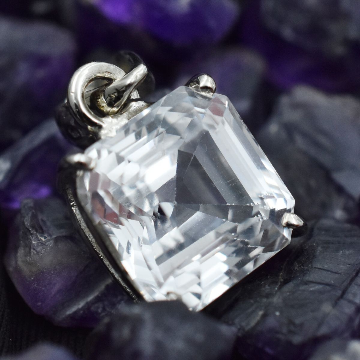 handmade sapphire pendant