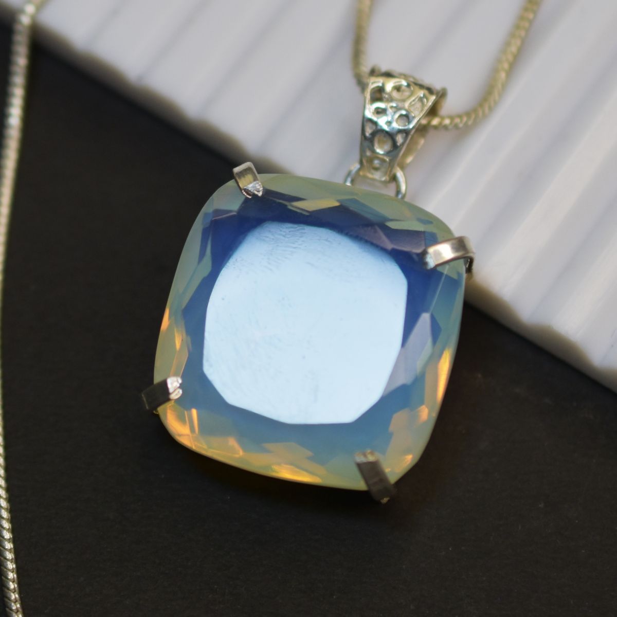 natural opal pendant online