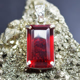 Beautiful Natural London Red Topaz Pendant Emerald 69Ct 925 Sterling Silver Gems