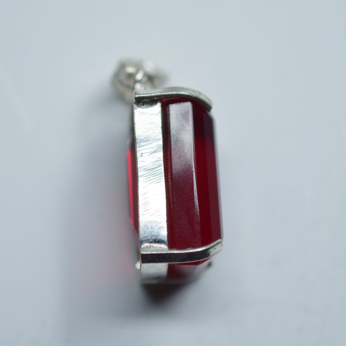 Beautiful Natural London Red Topaz Pendant Emerald 69Ct 925 Sterling Silver Gems