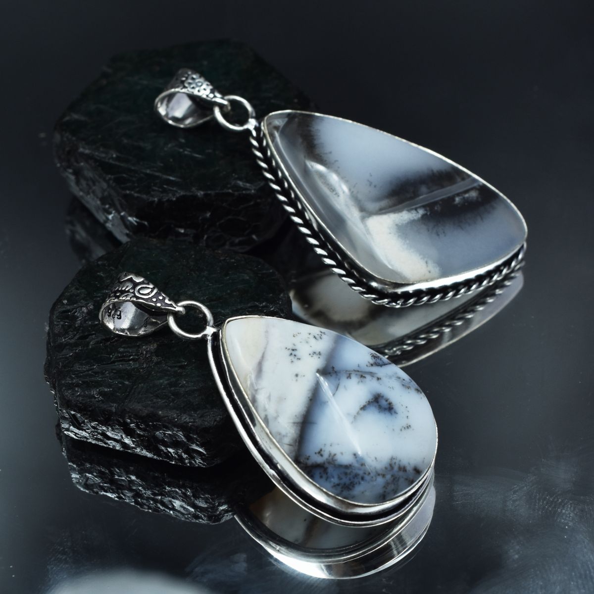 silver agate pendant India