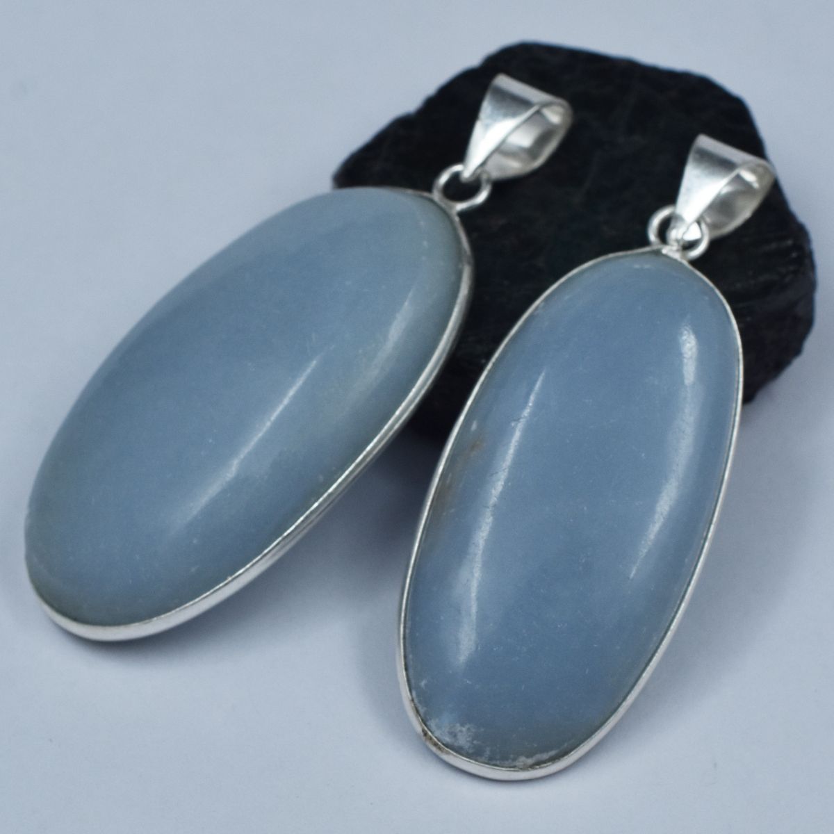 silver gemstone pendant India
