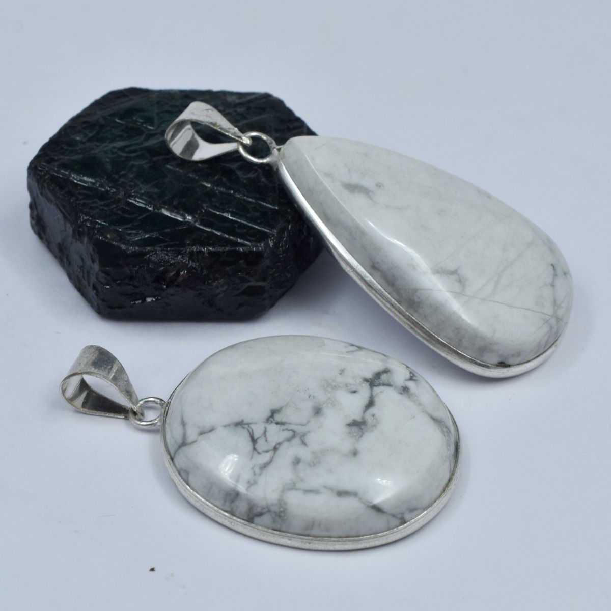 Howlite Pair Gemstone 153.65 Ct Oval-Pear Cut Pendant Healing Stone 925 Silver