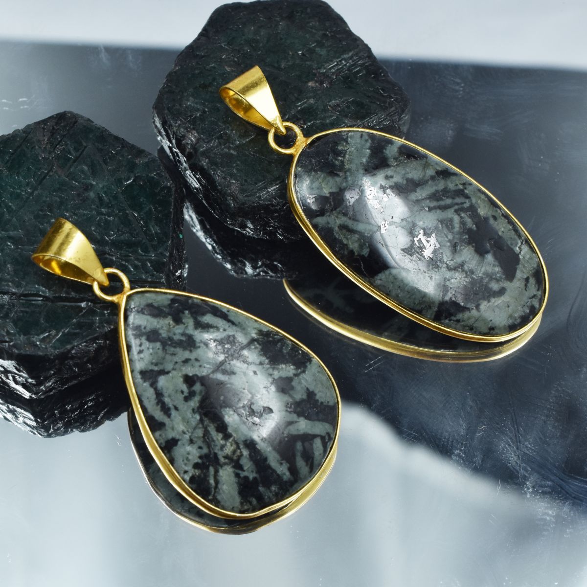 silver jasper pendant India