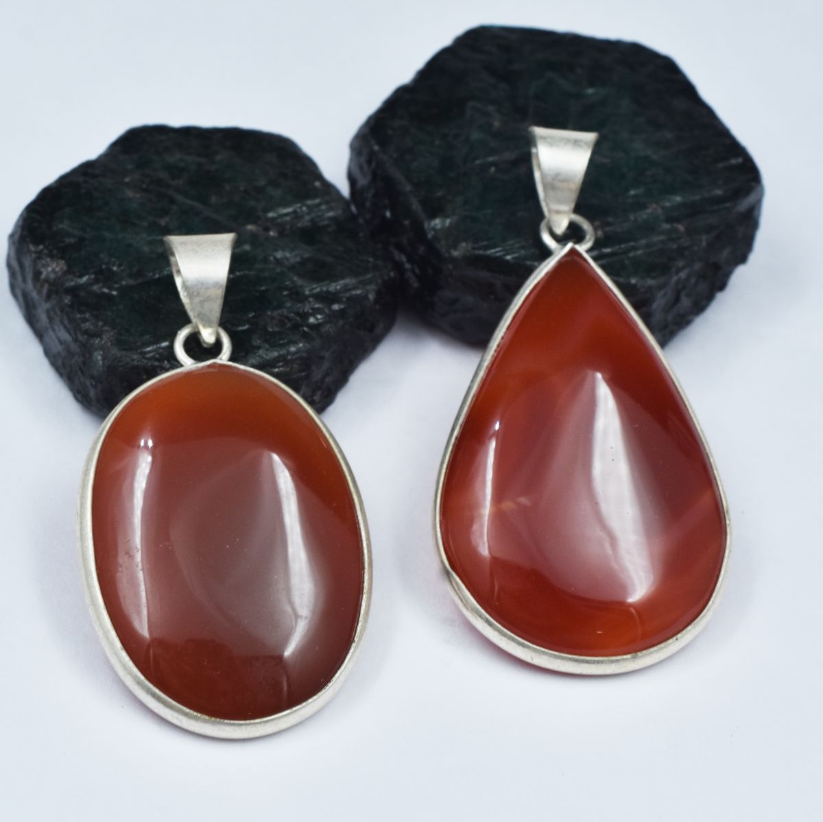 sterling silver onyx pendant