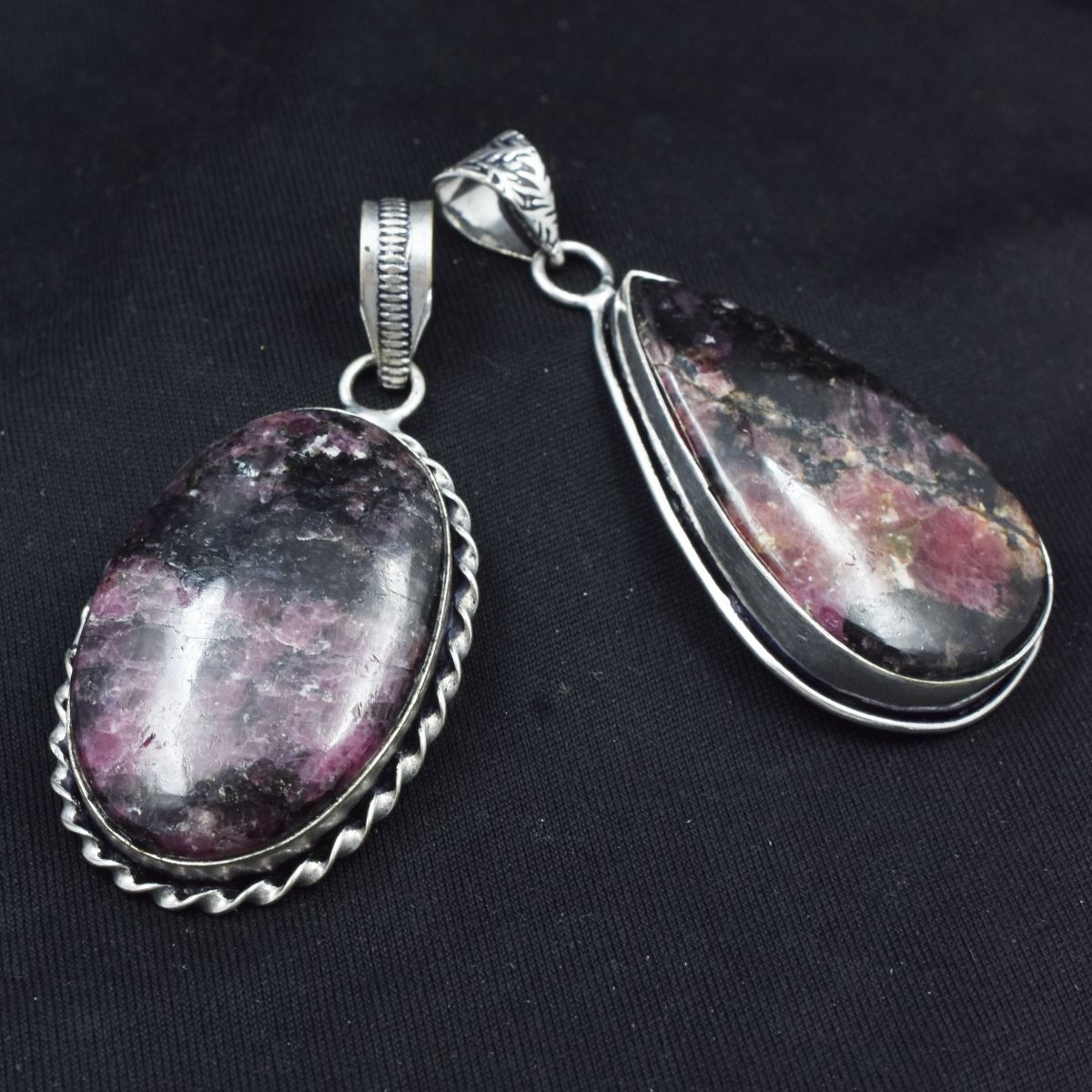 CERTIFIED 134.40 Ct Oval-Pear Rhodonite Natural Gems 925 Sterling Silver Pendant