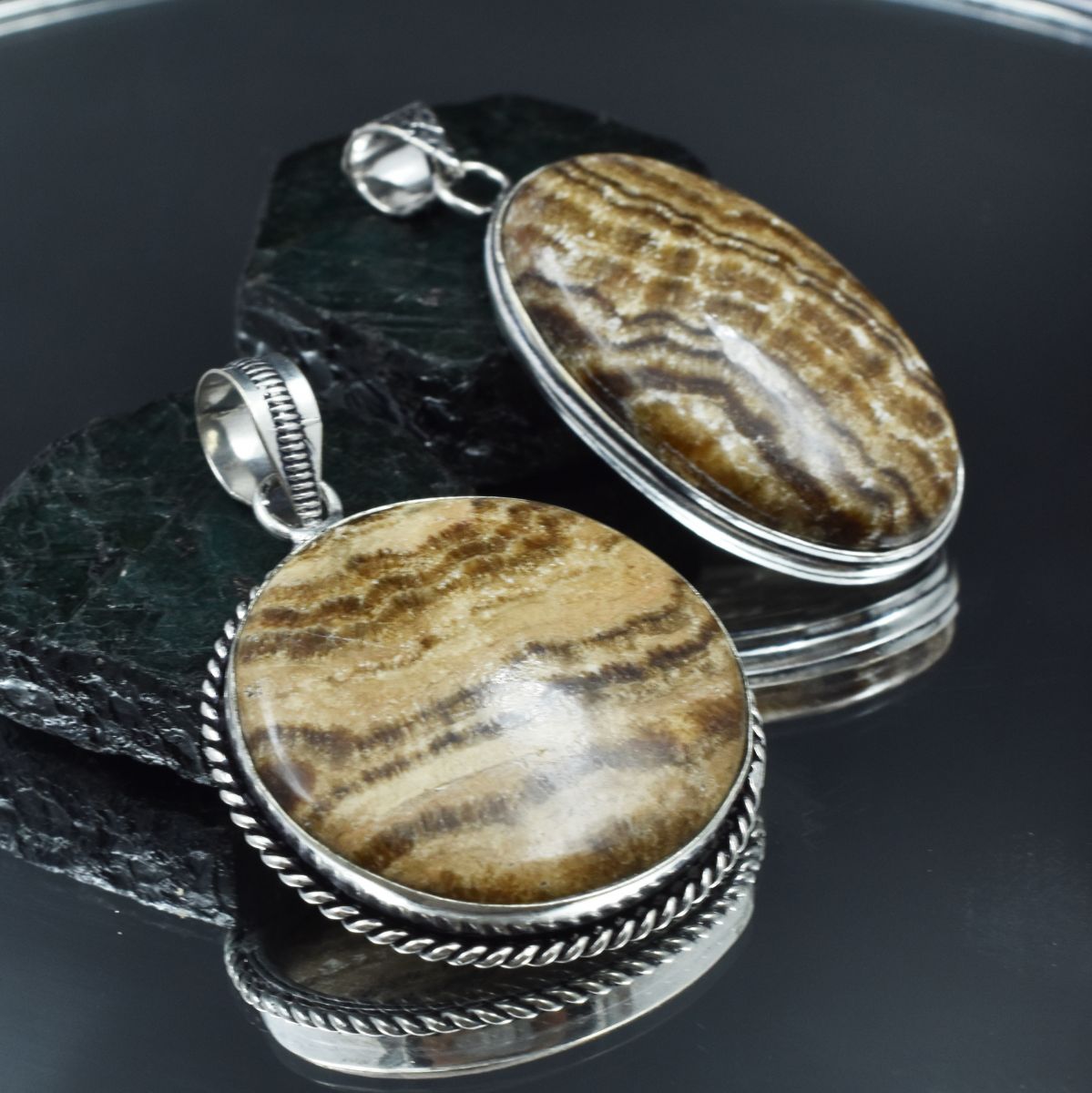 Aragonite Oval-Round 136Ct Natural CERTIFIED Gems 925 Sterling Silver Pendant