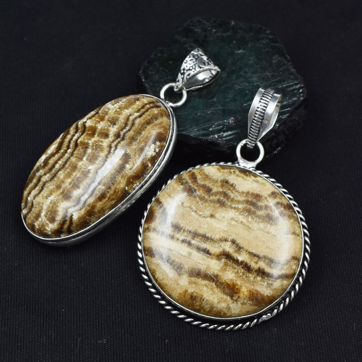 Aragonite Oval-Round 136Ct Natural CERTIFIED Gems 925 Sterling Silver Pendant