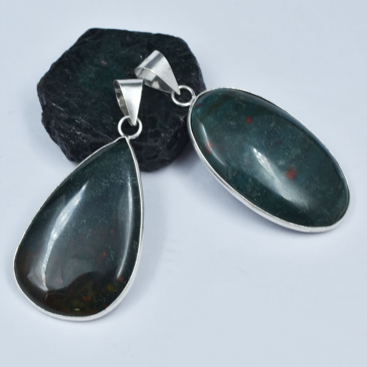 silver gemstone pendant India
