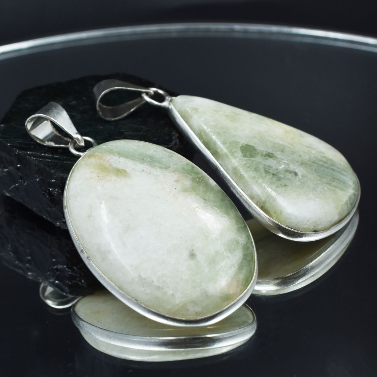 122.05 Ct Oval-Pear Cut seraphinite Pendant Healing Stone 925 Silver Gemstone