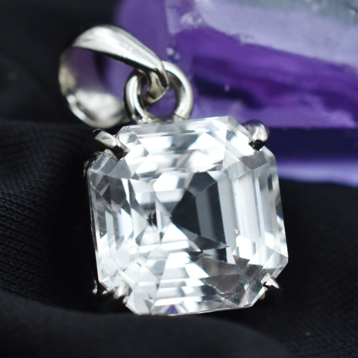 silver sapphire pendant India