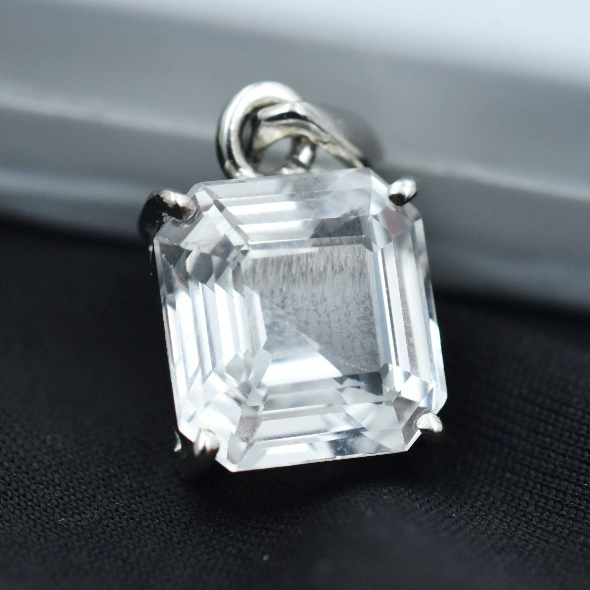 handmade sapphire pendant