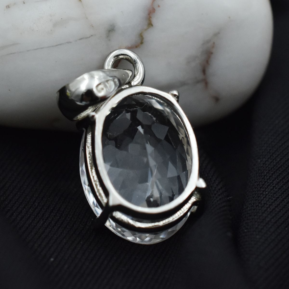 handmade sapphire pendant